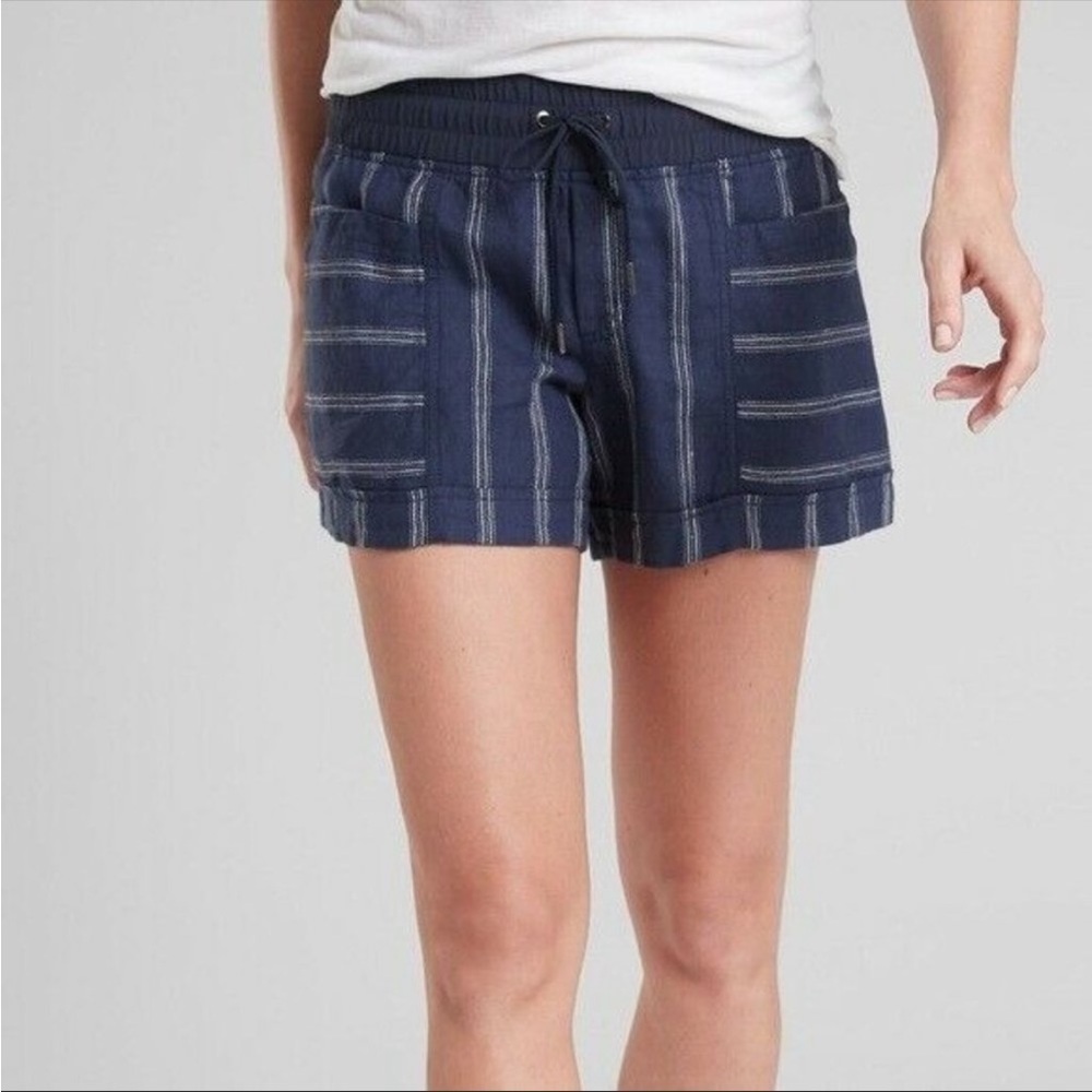 Athleta Cabo Linen Shorts Navy and White Stripe 3.5 Inch Inseam Size 6